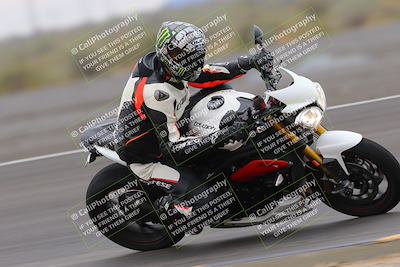 media/Jan-14-2023-SoCal Trackdays (Sat) [[497694156f]]/Turn 11 Inside (950am)/